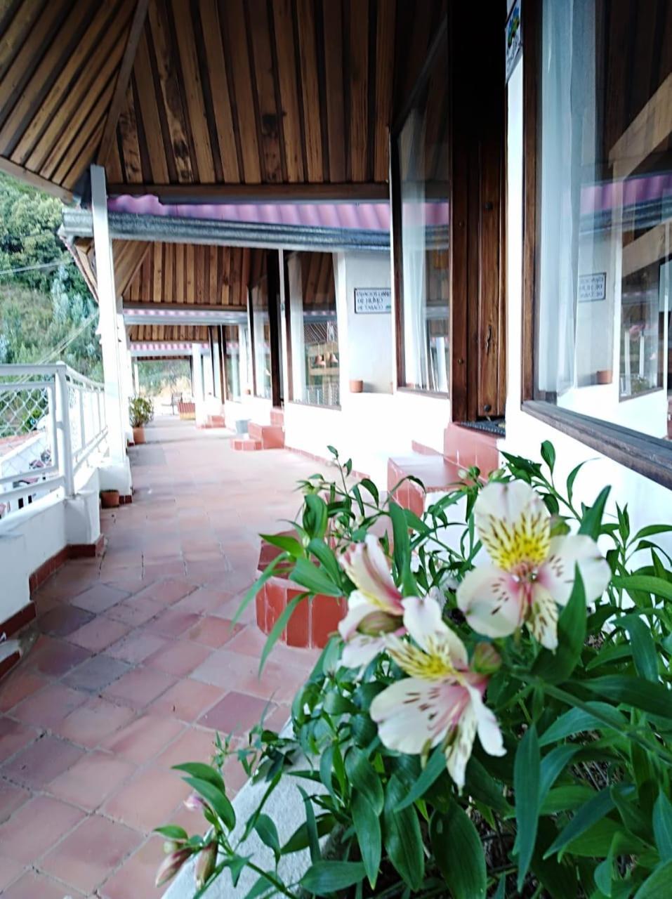 Hotel Cabanas El Rincon De Las Campanas Nobsa Bagian luar foto