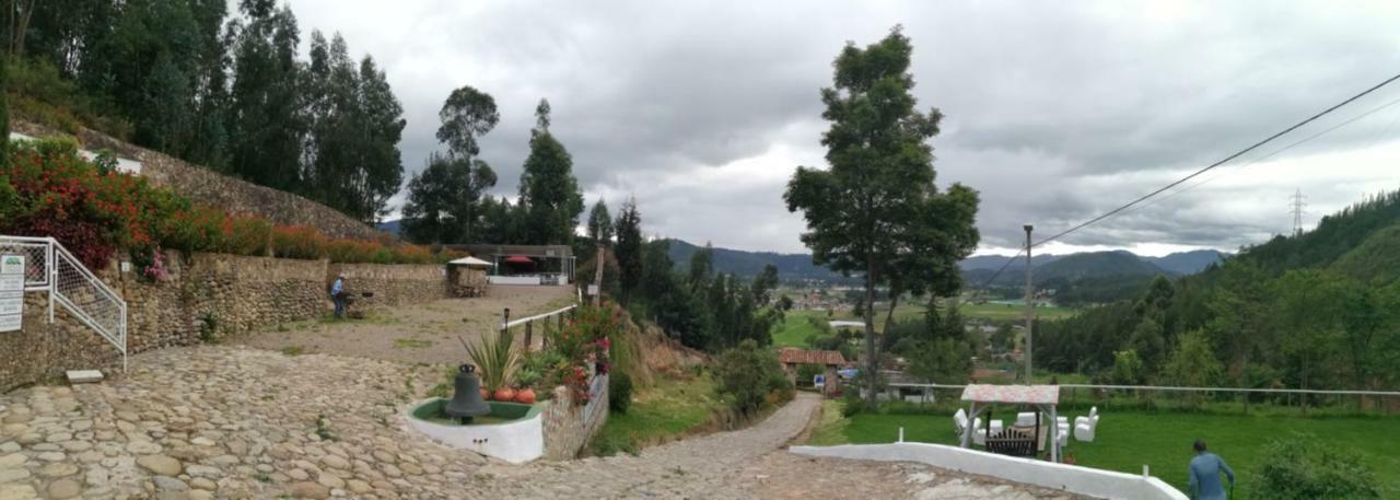 Hotel Cabanas El Rincon De Las Campanas Nobsa Bagian luar foto