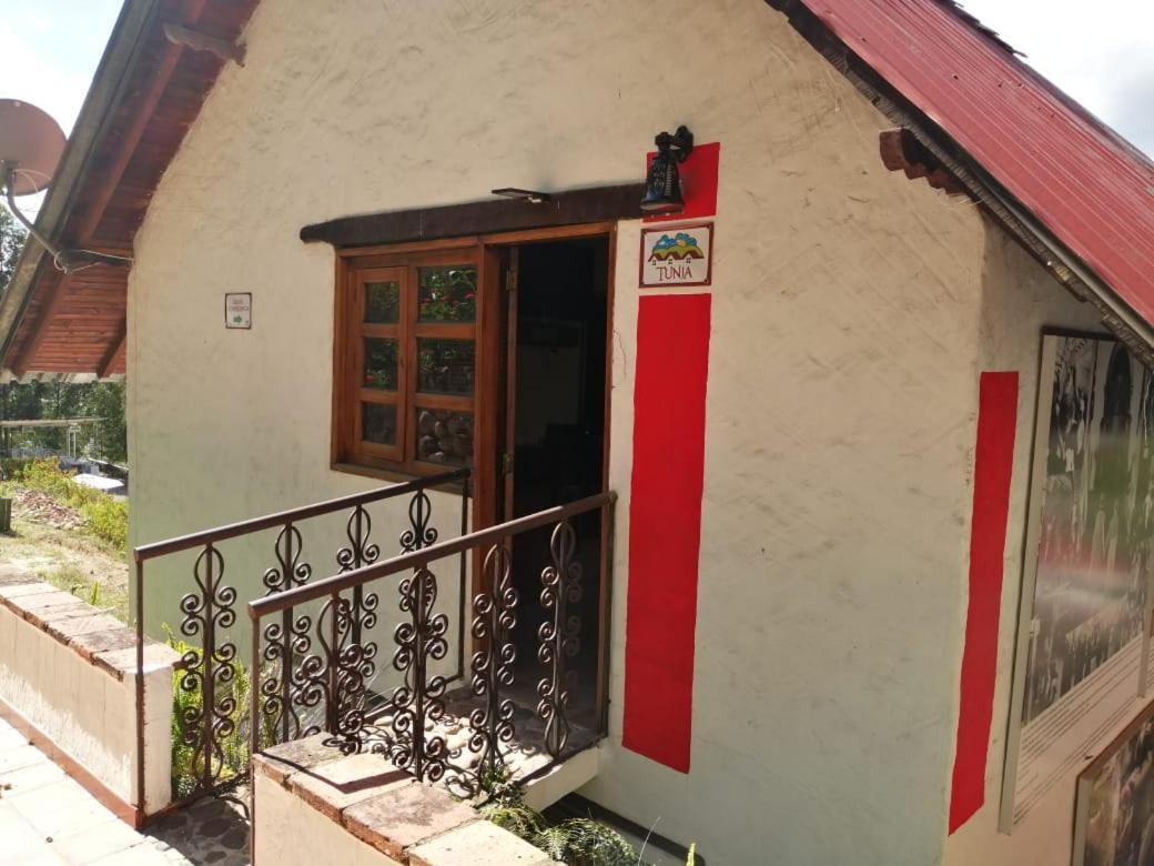 Hotel Cabanas El Rincon De Las Campanas Nobsa Bagian luar foto